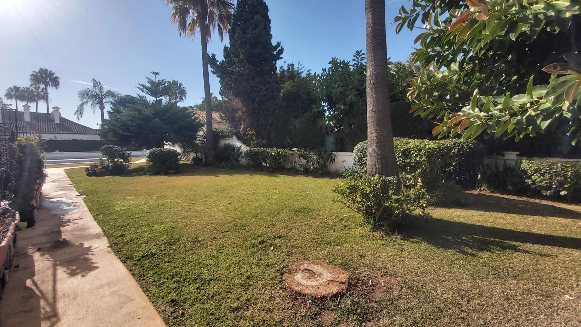 Dom wakacyjny Del Parque Flats Picasso Townhouse Marbella